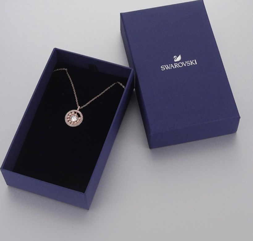 Collar Swarovski Círculo Clásico en Oro Rosa