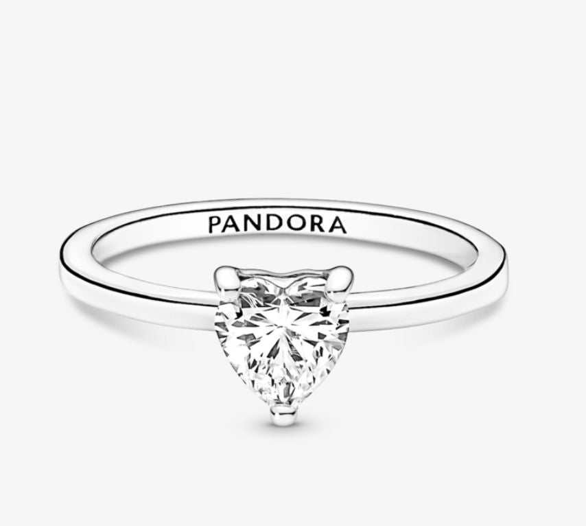 Anillo solitario corazón resplandeciente