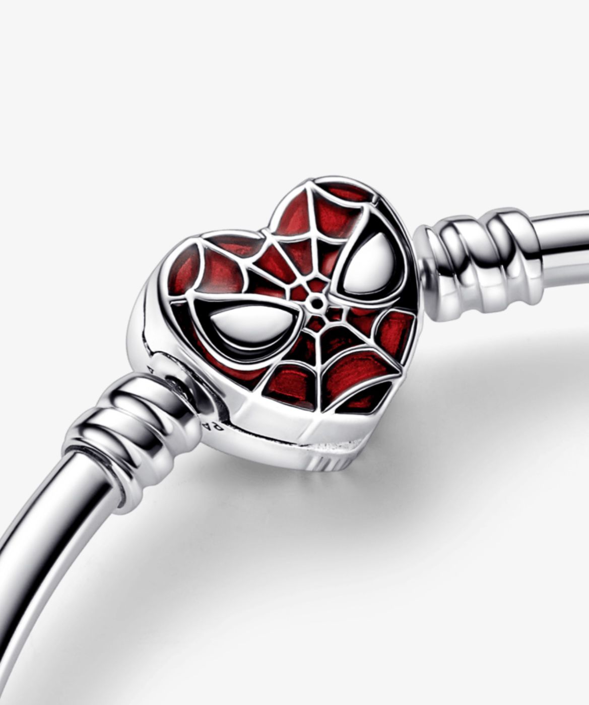 Brazalete rigido corazon de spiderman