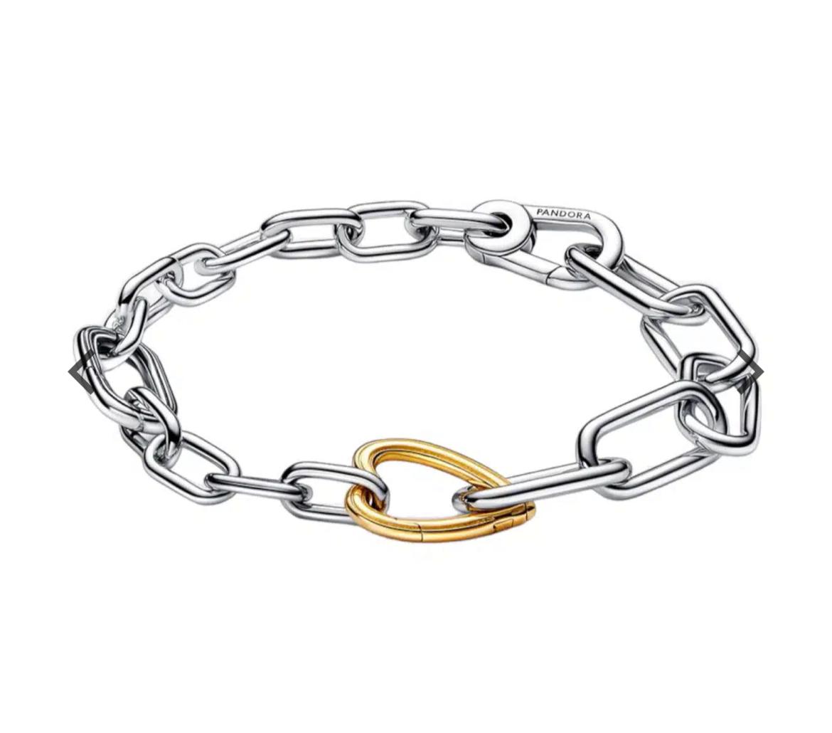 Brazalete de cadena de eslabones con corazon dorado