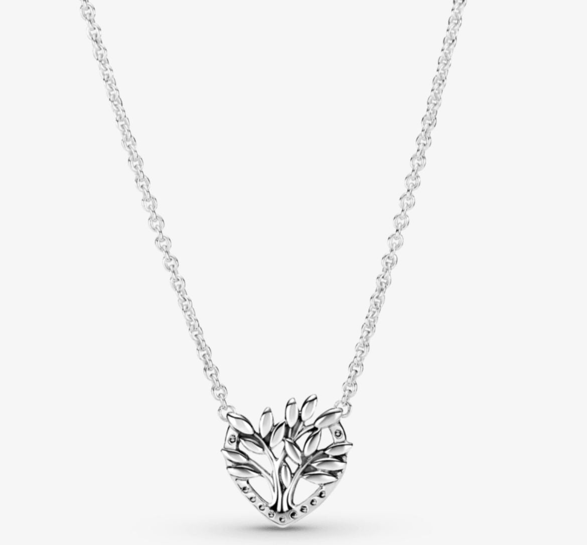 Collar con colgante de corazón con árbol genealógico