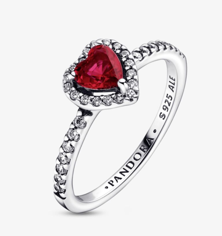 Anillo corazón rojo elevado