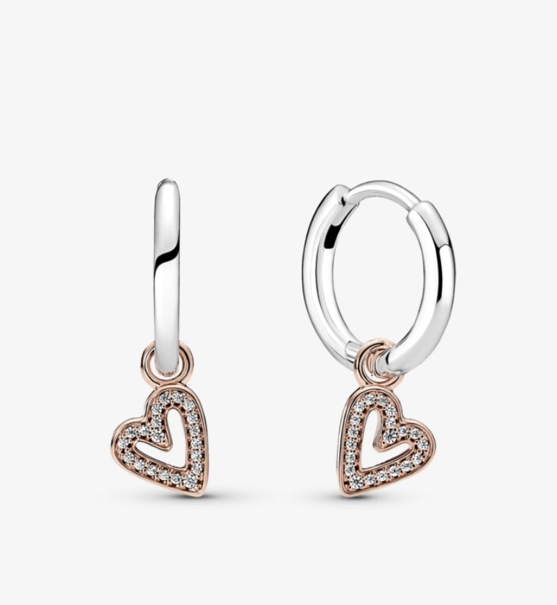 Aretes de aro resplandeciente con corazon rose gold